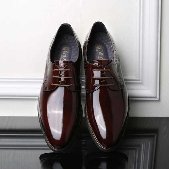 Business casual leather shoes